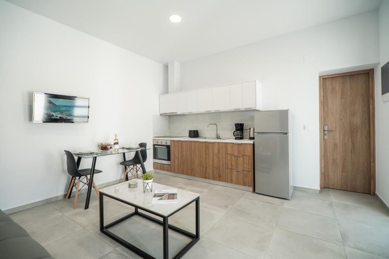 Kiani Apts Kalyves Bagian luar foto
